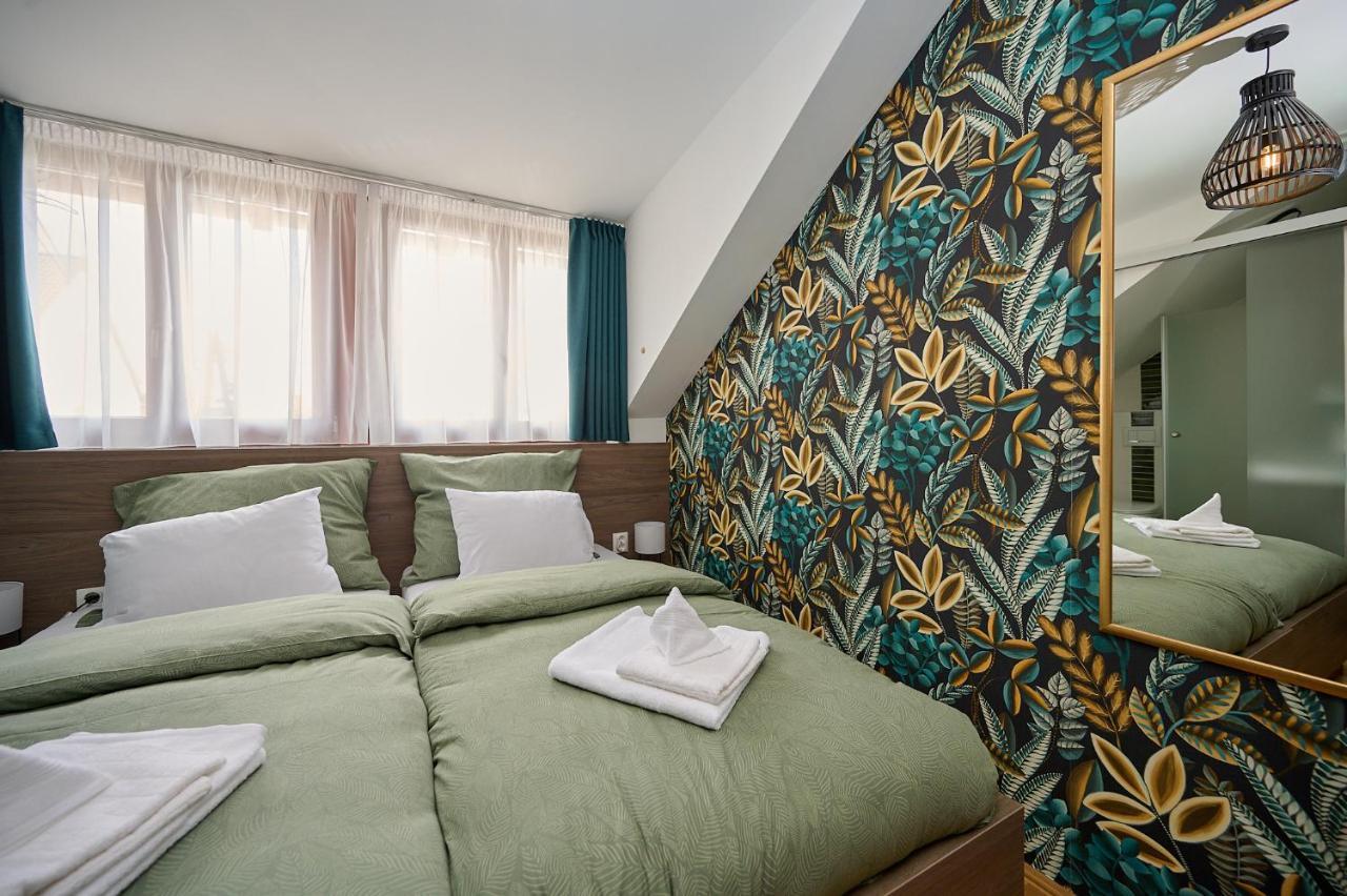 Rooms Сомбатхей Экстерьер фото