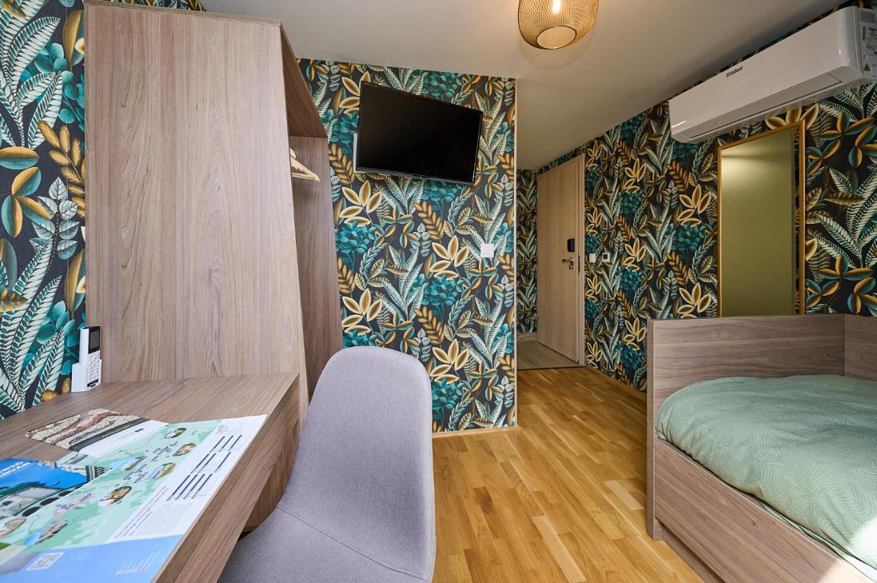 Rooms Сомбатхей Экстерьер фото