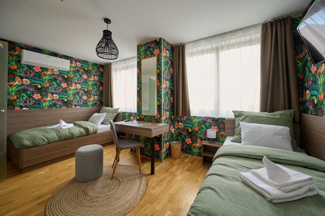Rooms Сомбатхей Экстерьер фото